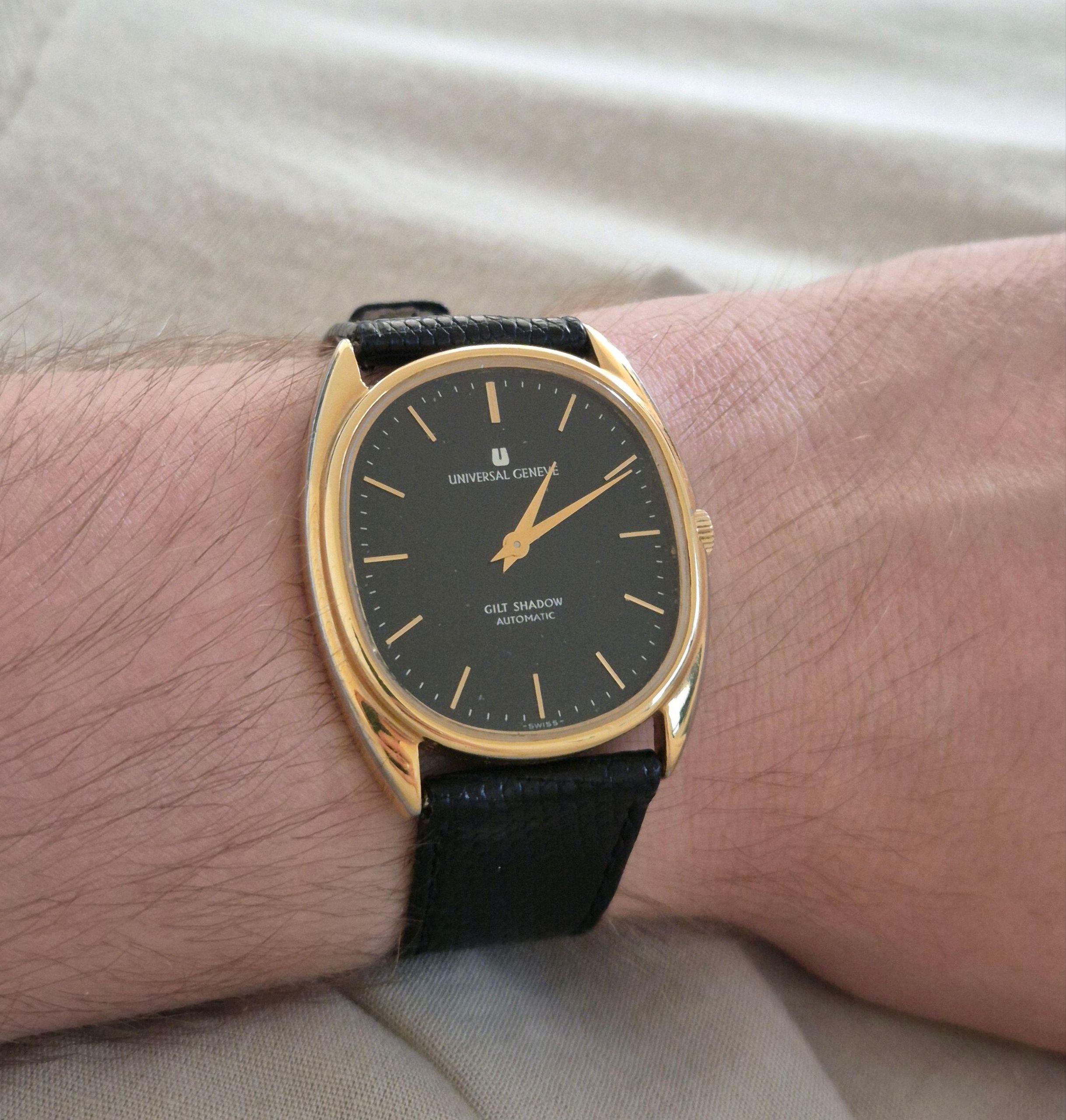 Universal Genève Gilt Shadow | WatchCrunch