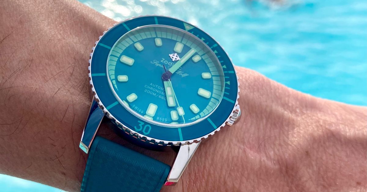 Aquamarine Dreaming - Super Sea Wolf Review | WatchCrunch