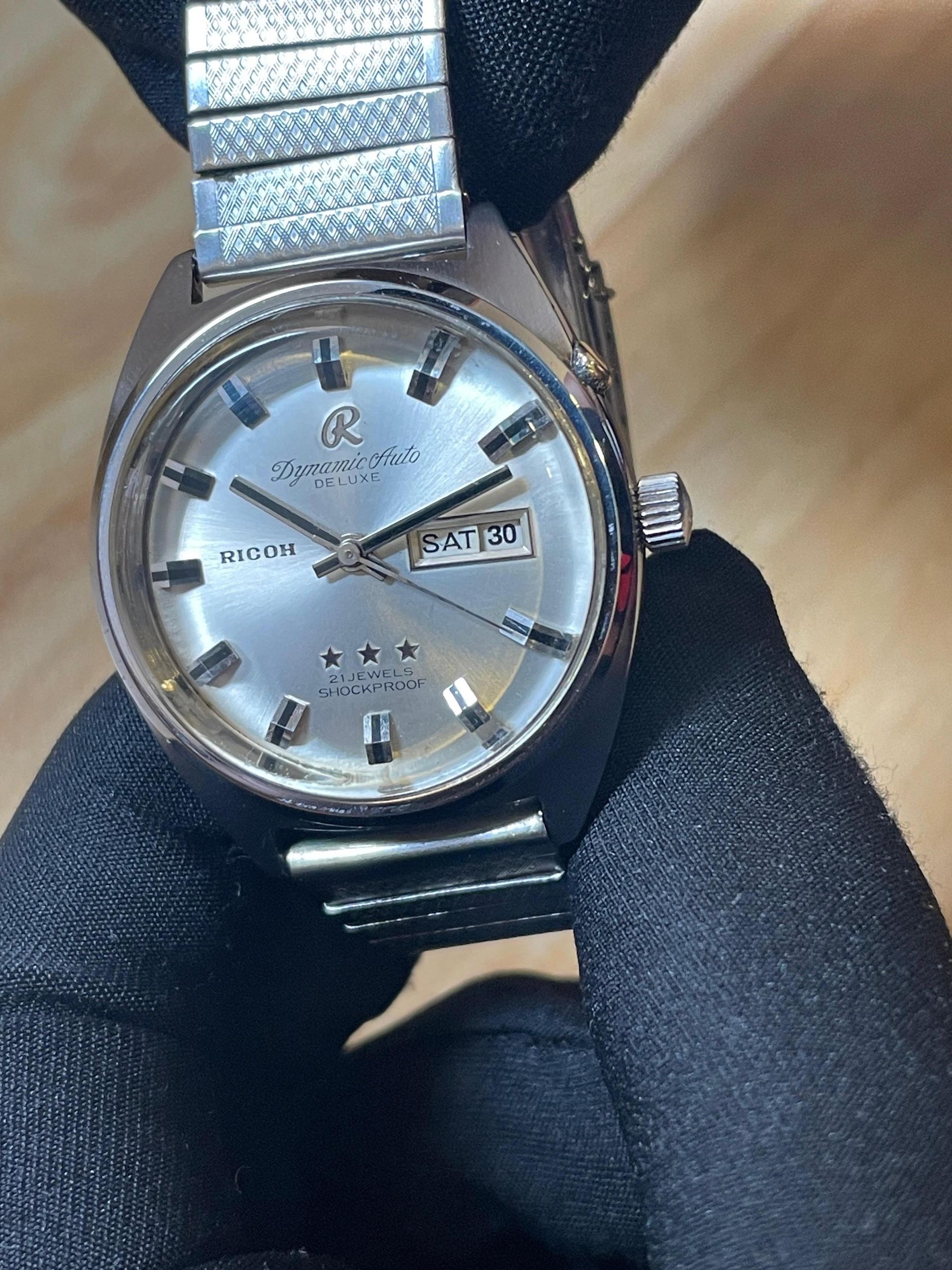 Ricoh Dynamic Auto Deluxe | WatchCrunch