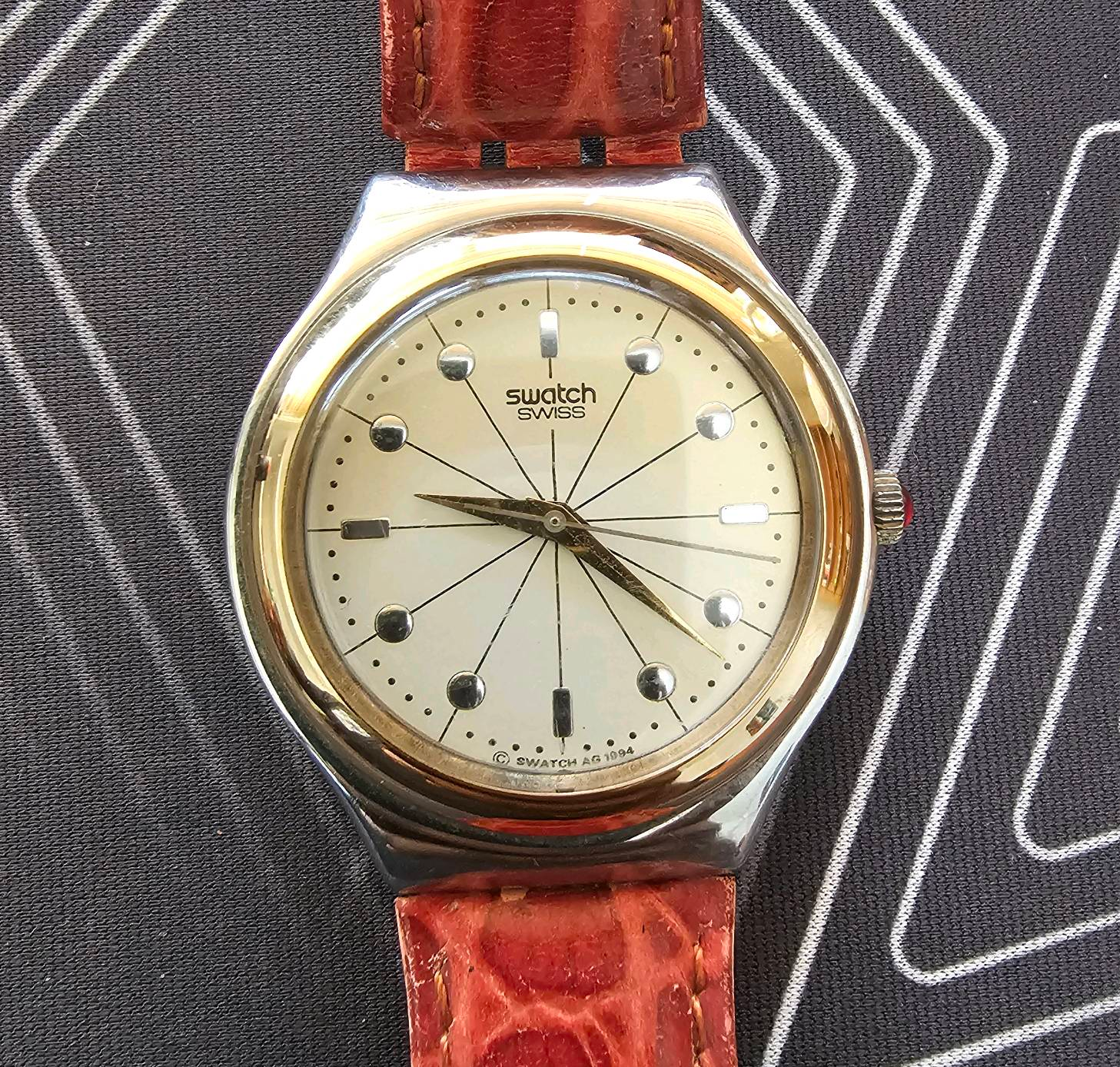 Swatch Irony YGS104 Collier | WatchCrunch