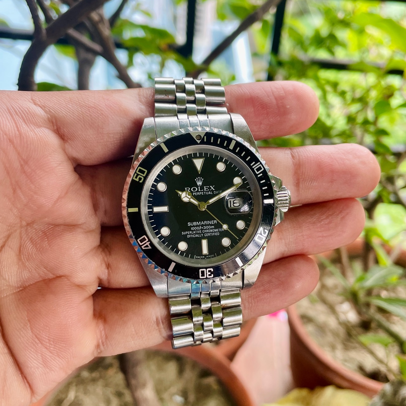 Rolex Submariner on Jubilee | WatchCrunch