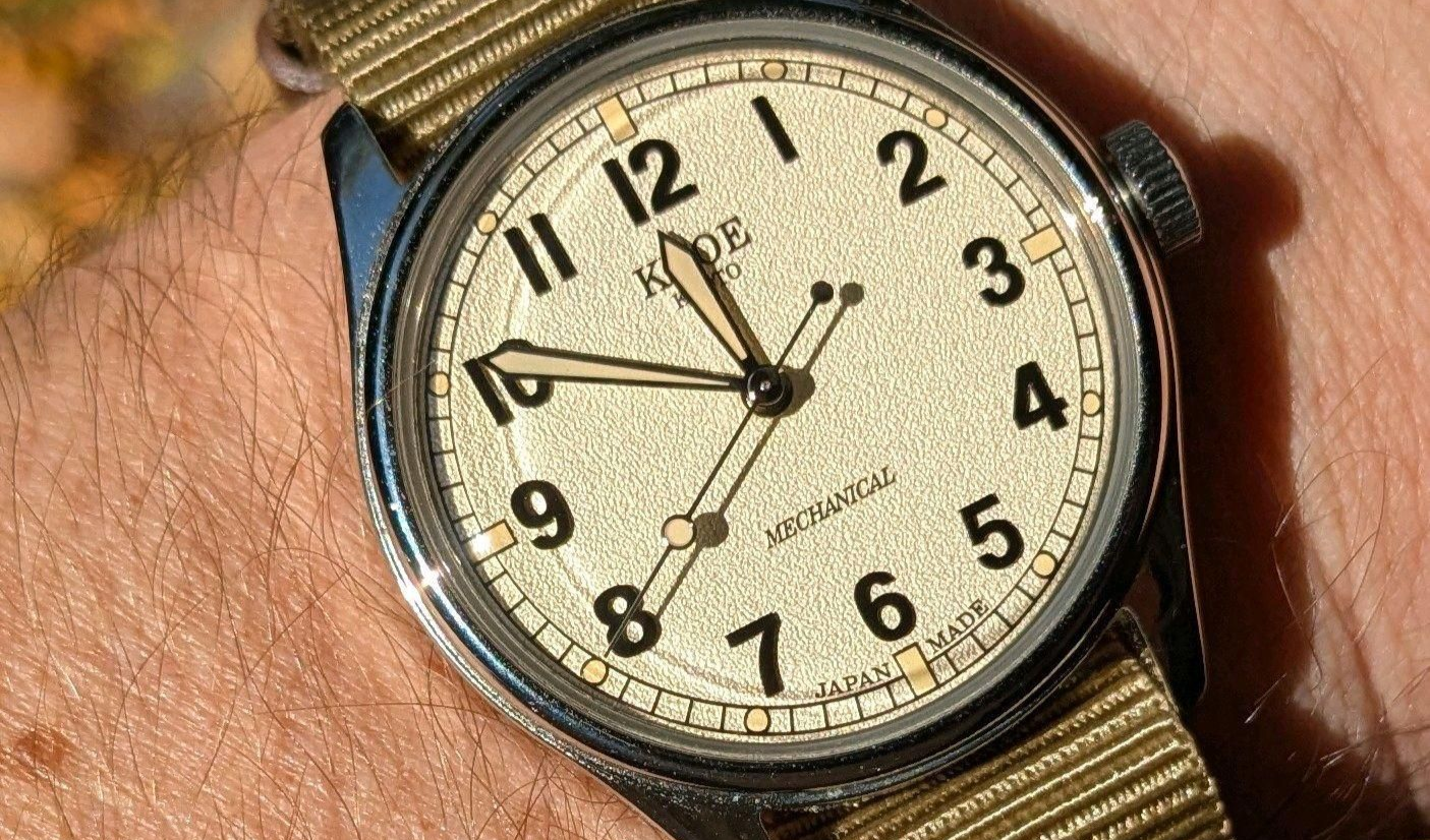 Kuoe Old Smith 90-002 Review | WatchCrunch