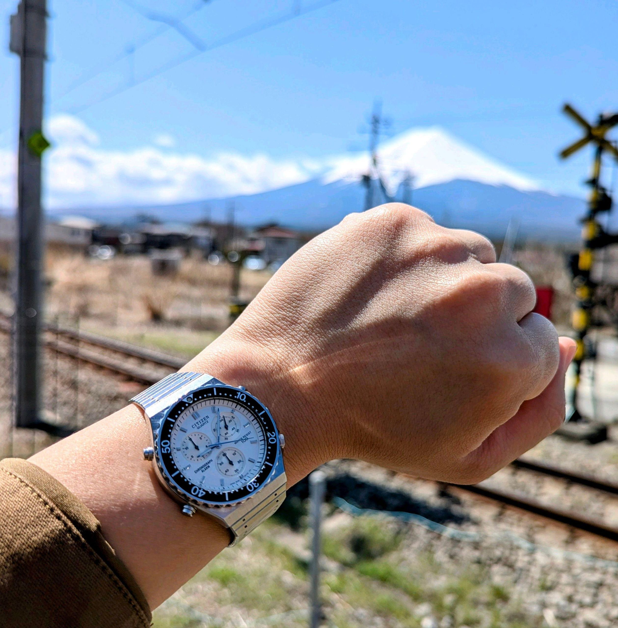 80s Citizen white 3530-351011, my Mt. Fuji Watch. | WatchCrunch