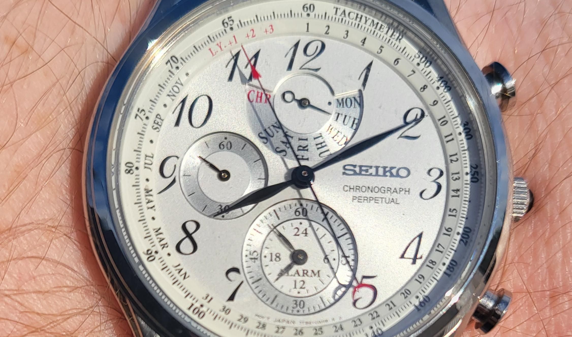 Amazon.co.jp: [セイコー]SEIKO 腕時計 QUARTZ CHRONOGRAPH PERPETUAL 