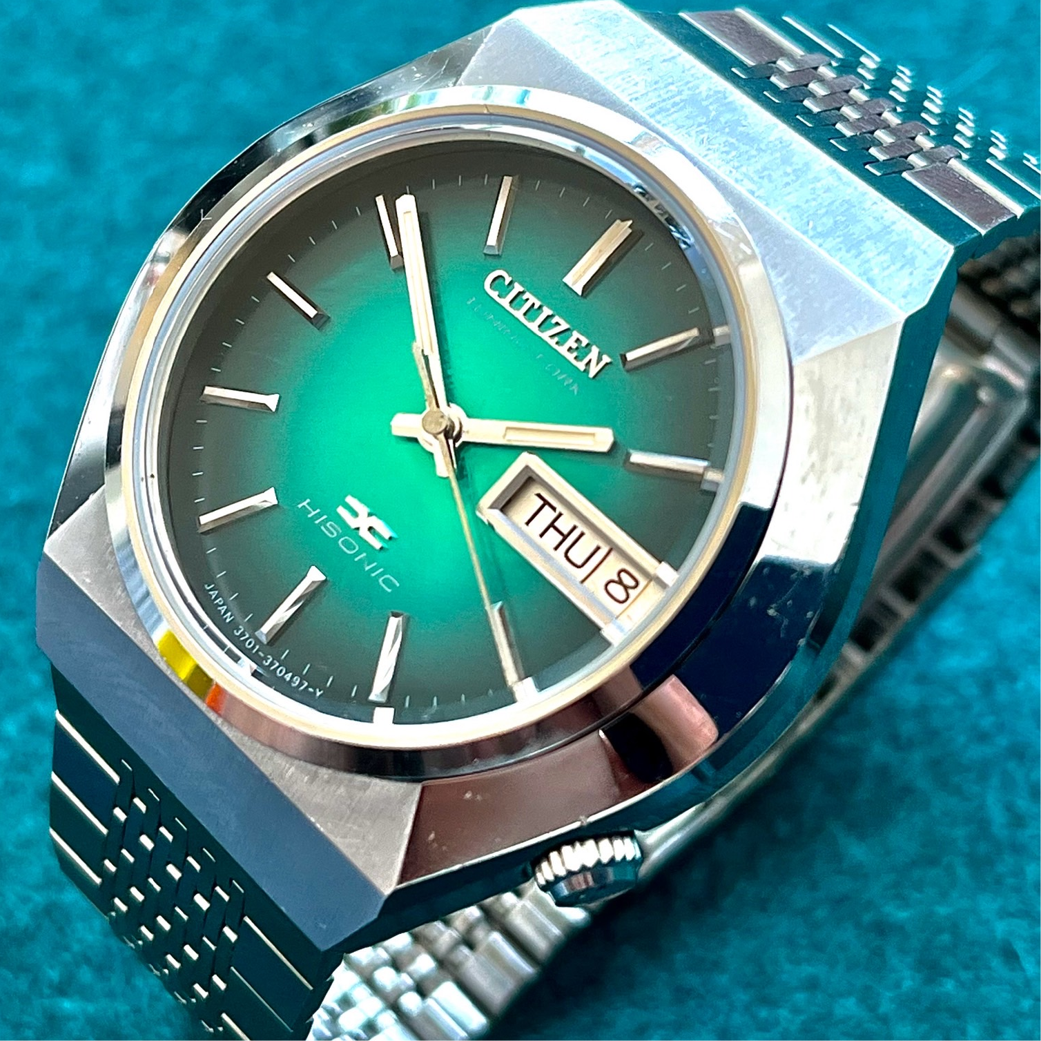CITIZEN Tuning Fork  hisonic ジャンク 1024px-