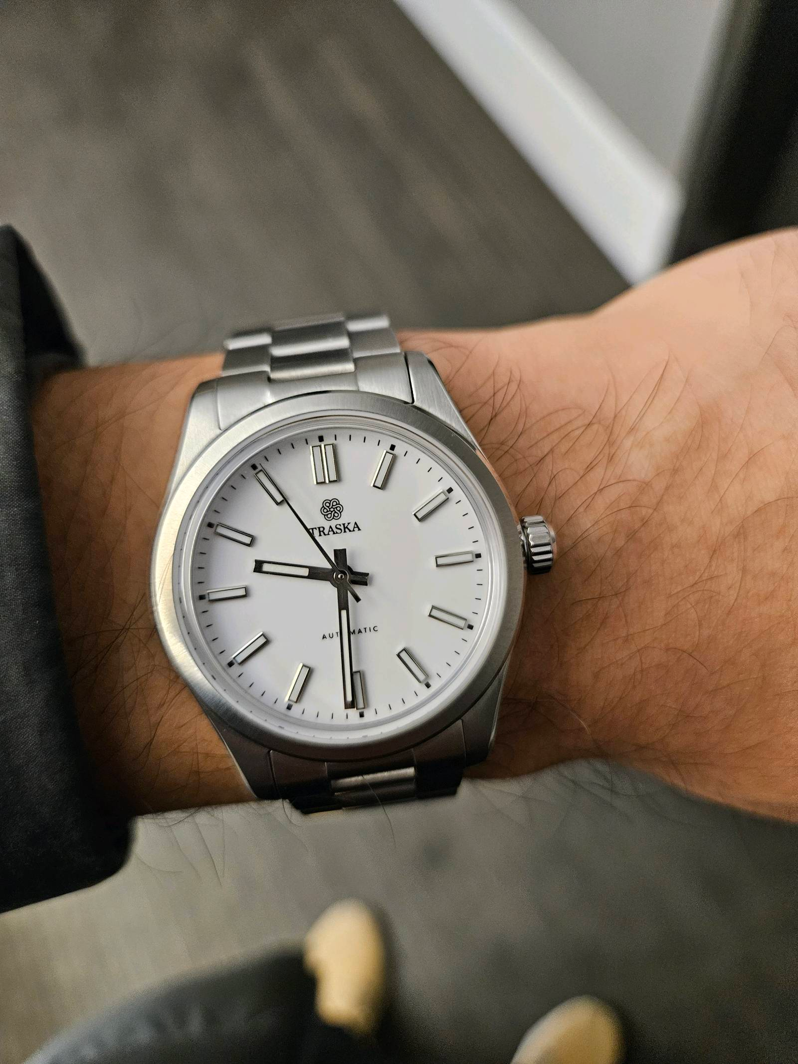 Traska Commuter 38 Arctic White : r/MicrobrandWatches