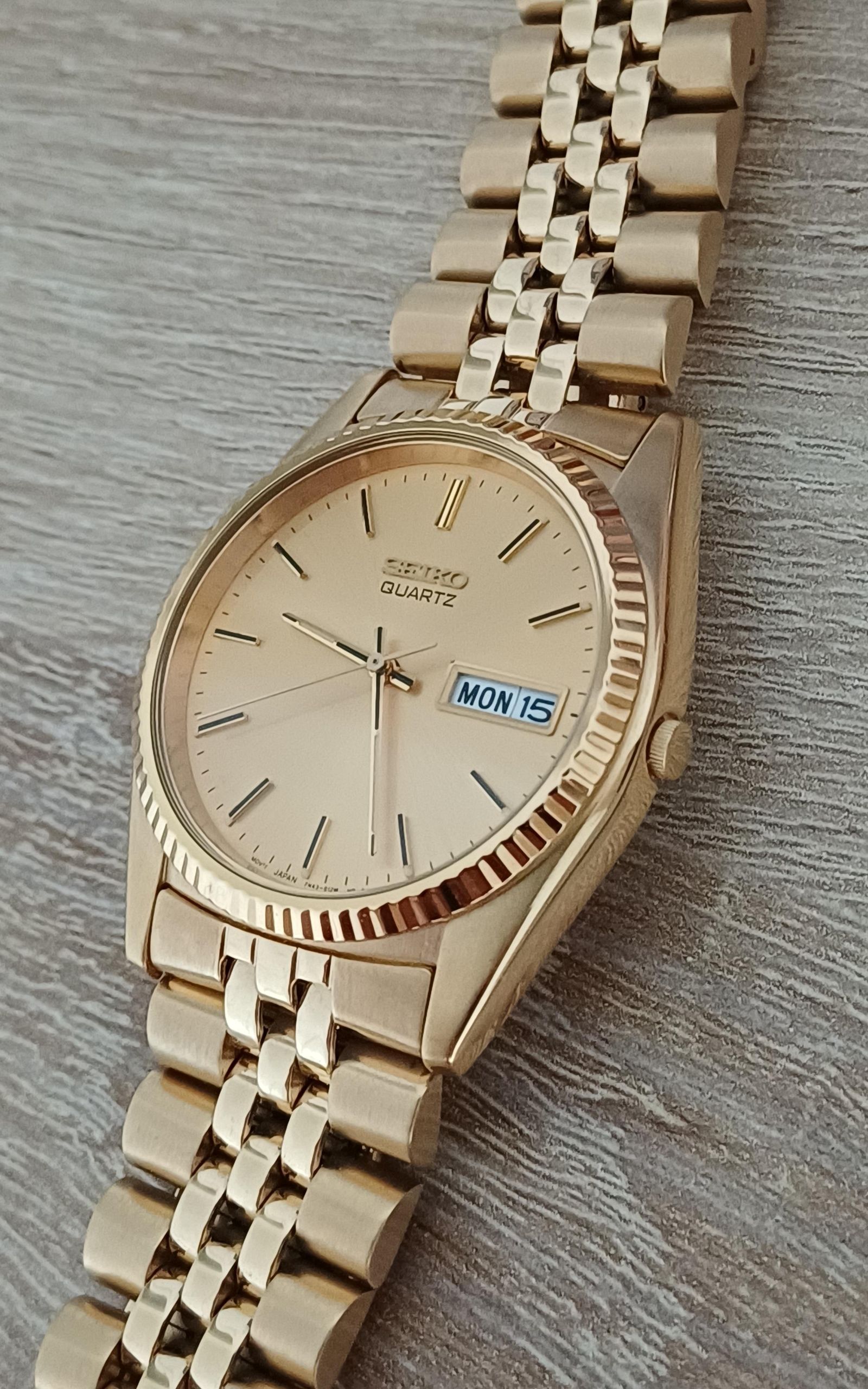 Seiko SGF206 | WatchCrunch