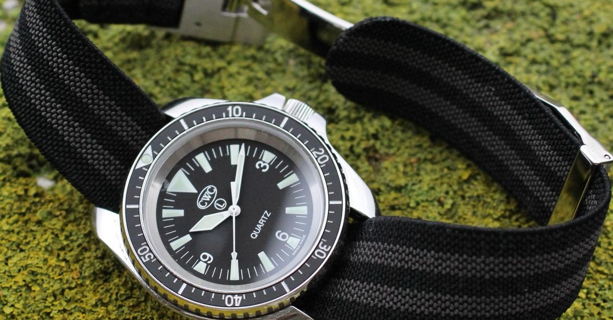 CWC Diver on a Bond strap seems to work | WatchCrunch