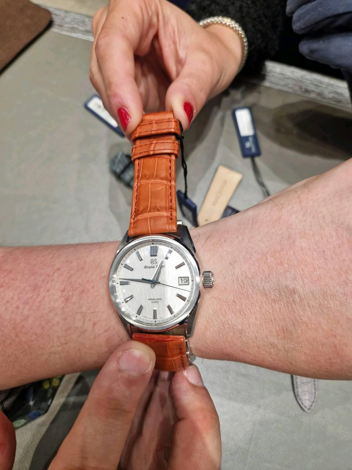 本ミンク　ジレ Official Grand Seiko straps for White Birch. | WatchCrunch