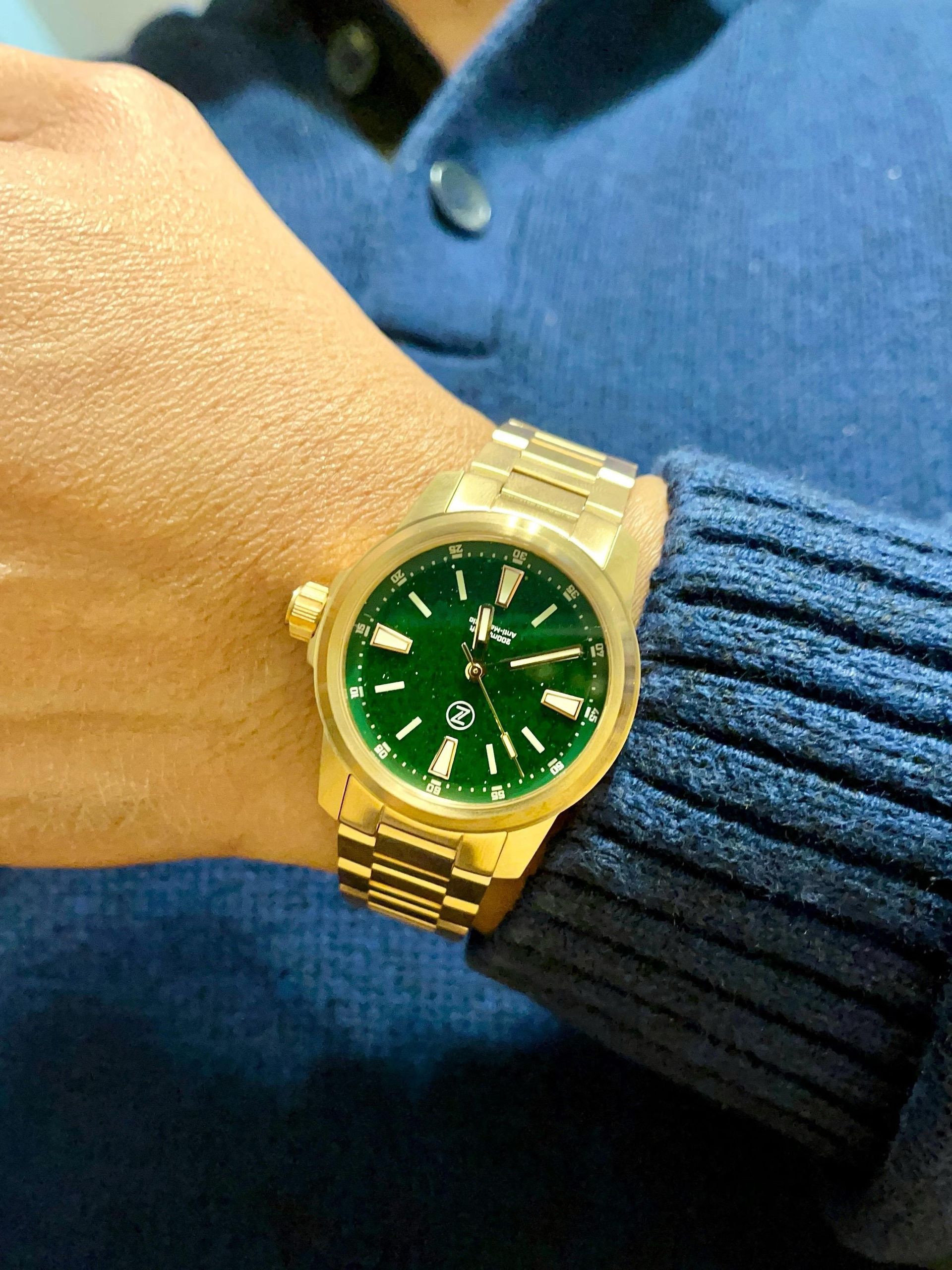 Zelos Aurora Field Bronze Green Aventurine | WatchCrunch