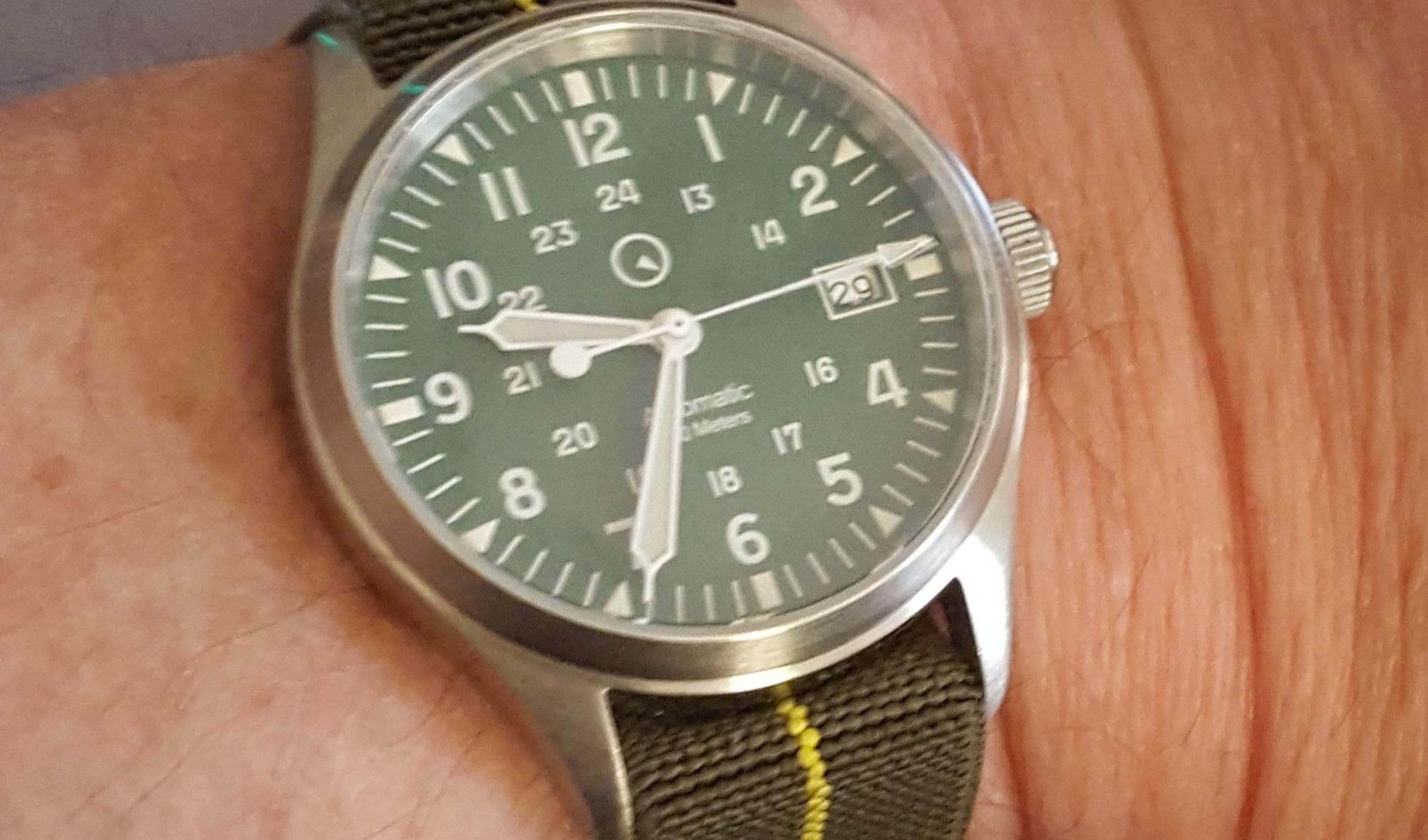 Best Entry Level Automatic Field Watch? I Would Say Yes | WatchCrunch