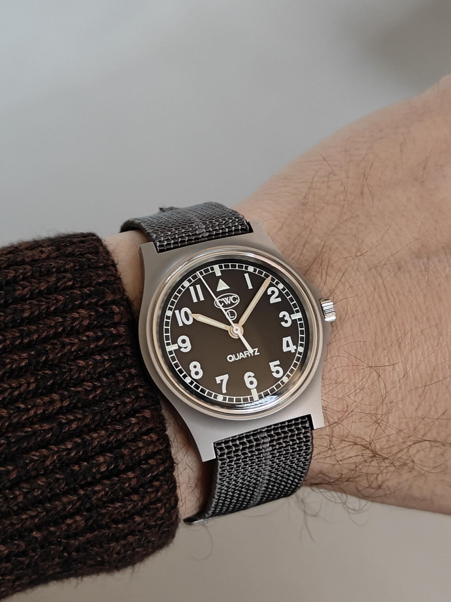 CWC G10 Quartz & Erika's Original (fixed bar strap version) | WatchCrunch