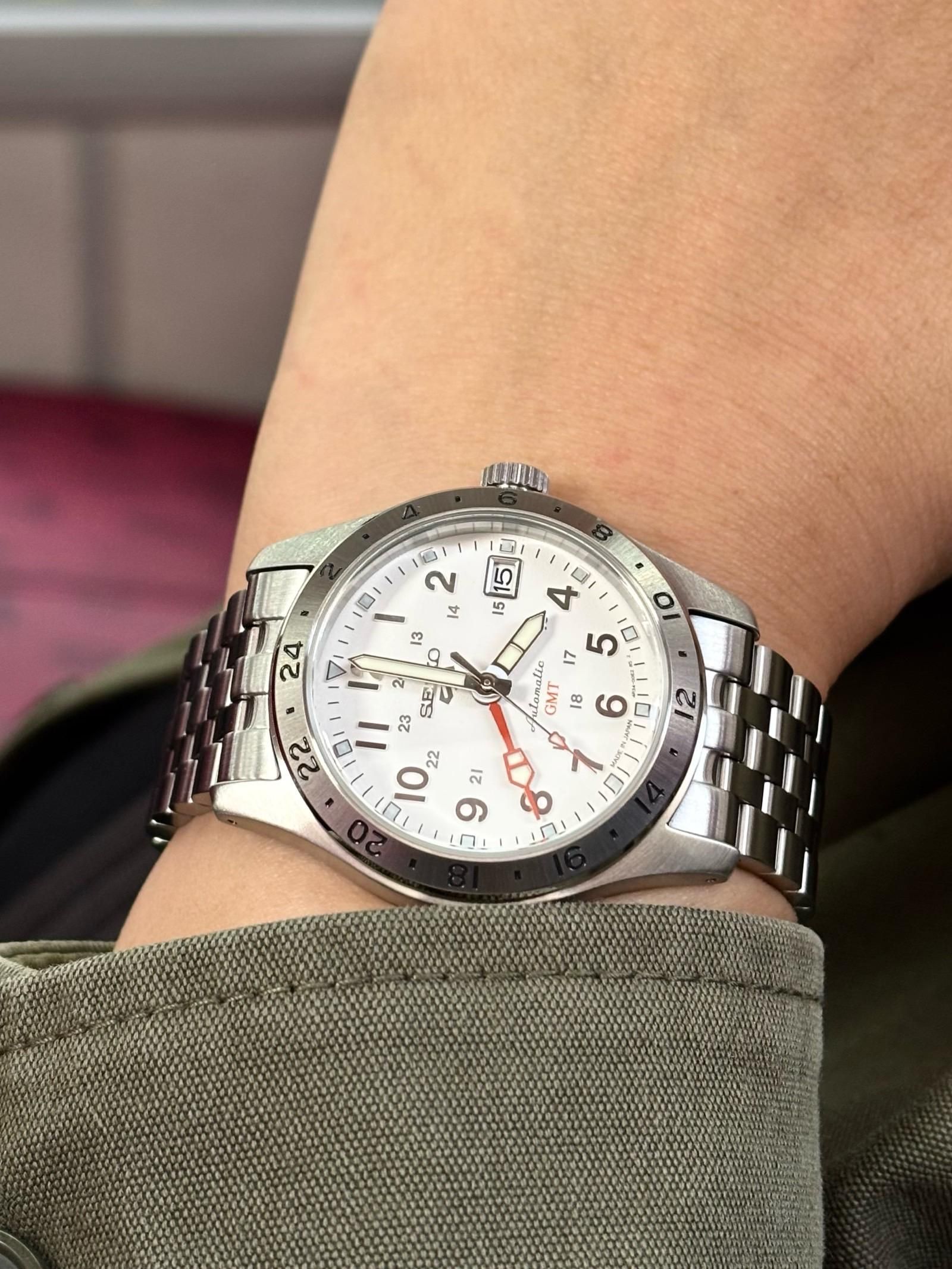 Seiko SBSC009 : Mom's New Watch | WatchCrunch