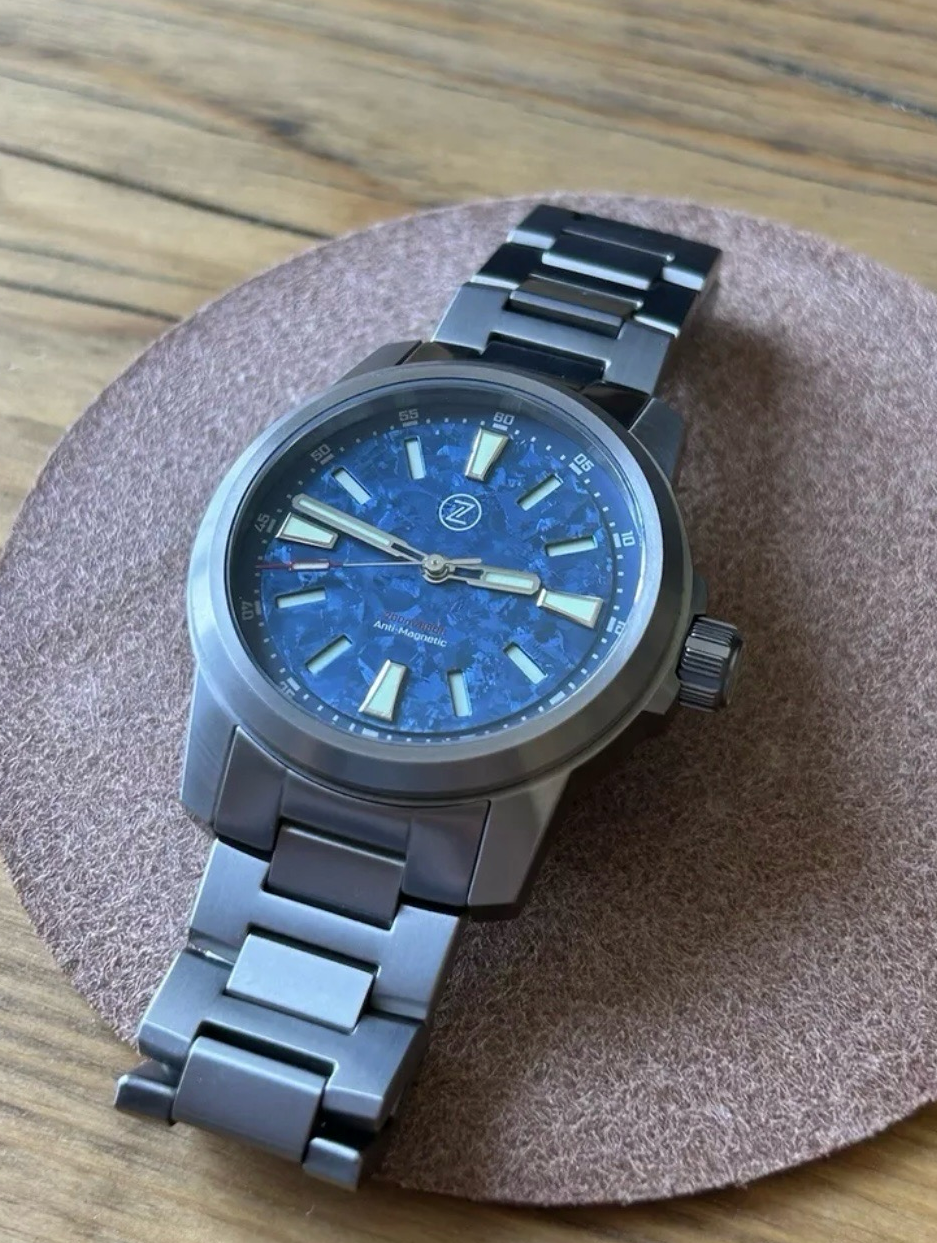 Aurora Review - Zelos Aurora Ti Field | WatchCrunch