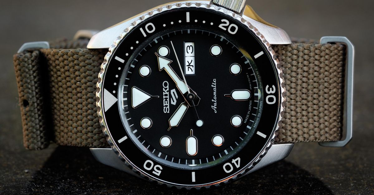 Seiko SRPD55 (SBSA005) Review- The Seiko 5 People Love To Hate 