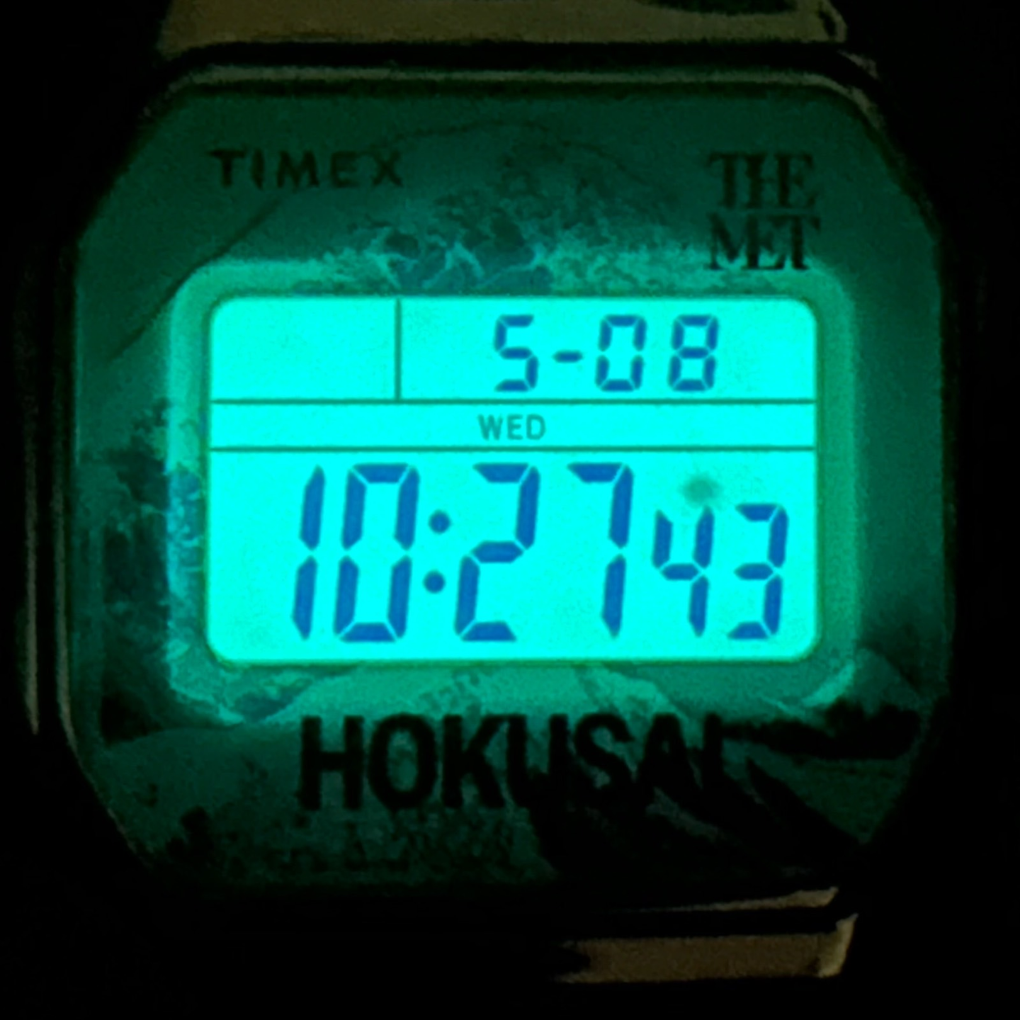 Timex x The Met Hokusai T80 34 mm Digital LCD Quartz (TW2W25200