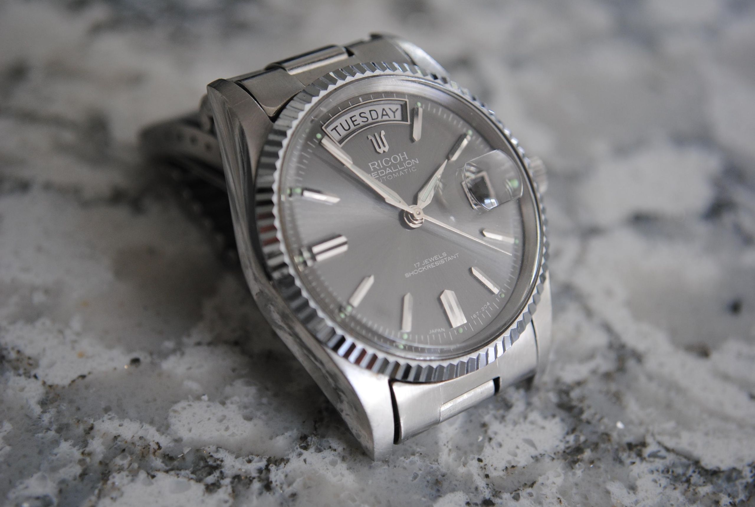 Ricoh Medallion | WatchCrunch
