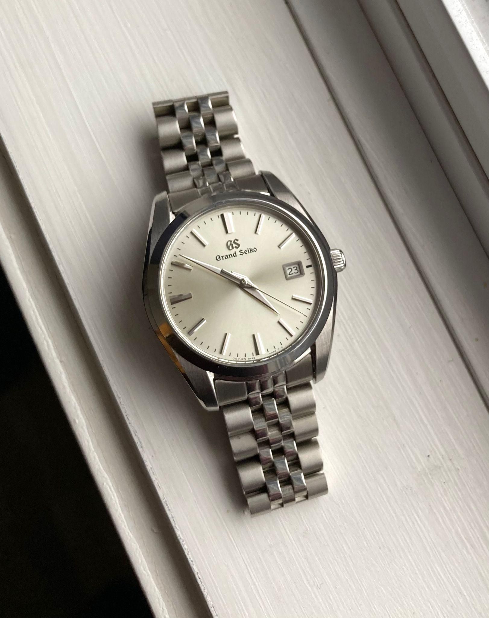 Japanese DJ? Grand Seiko SBGX263 on jubilee | WatchCrunch