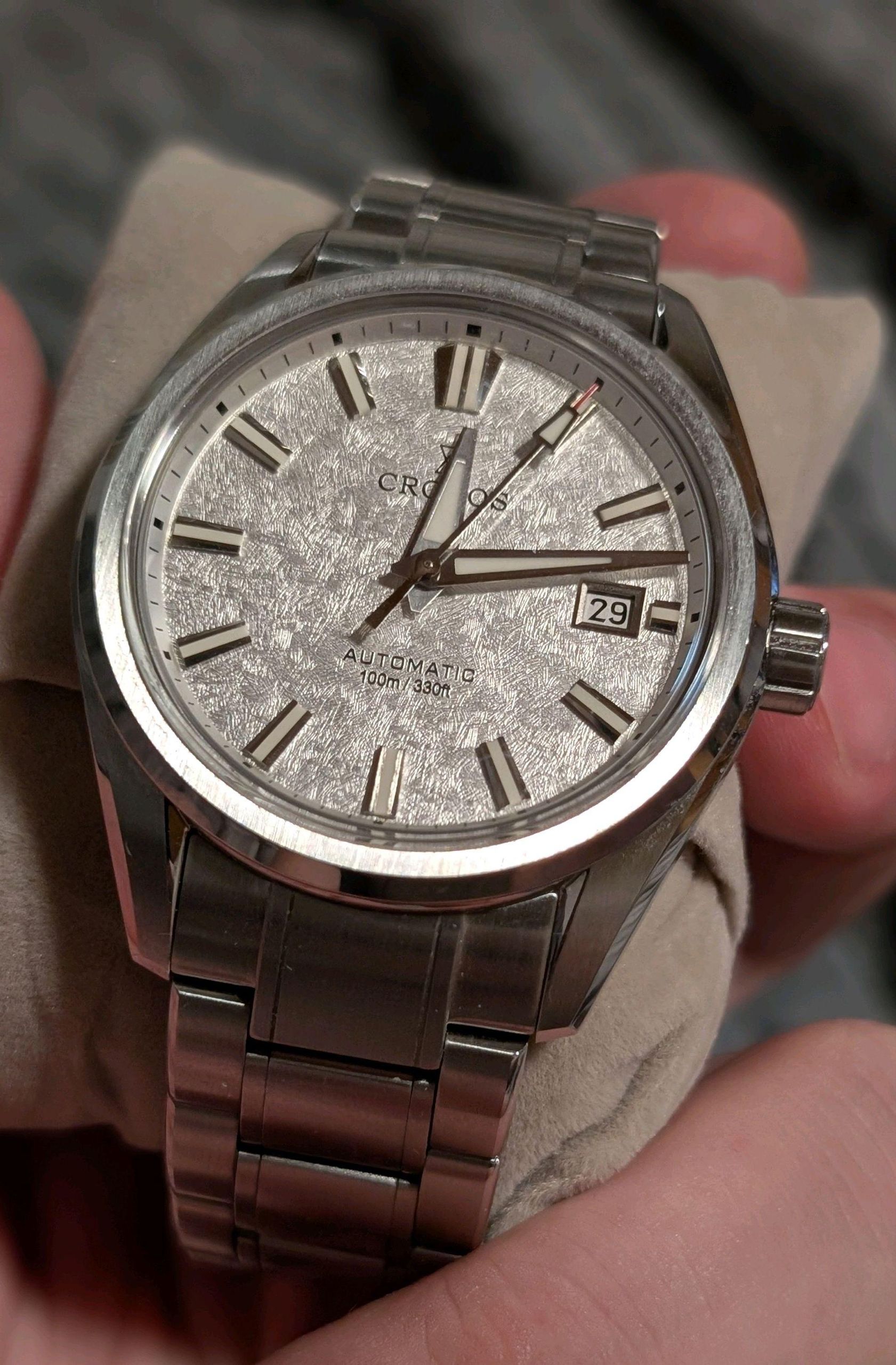 Cronos L6037 | WatchCrunch