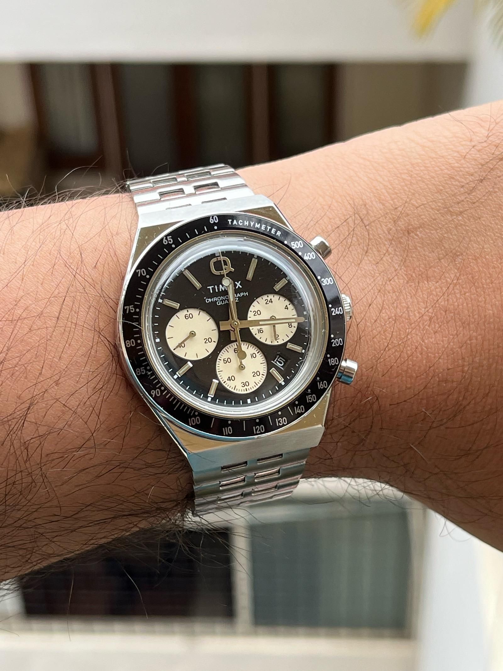 Timex Panda Collection Timex Q Chronograph Reverse Panda | WatchCrunch
