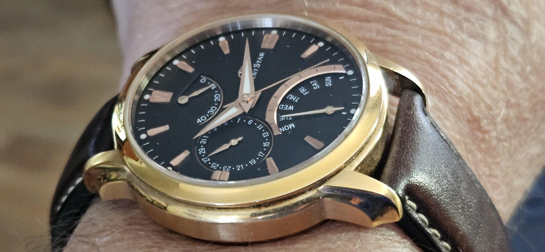 Review Orient Star Retrograde | WatchCrunch