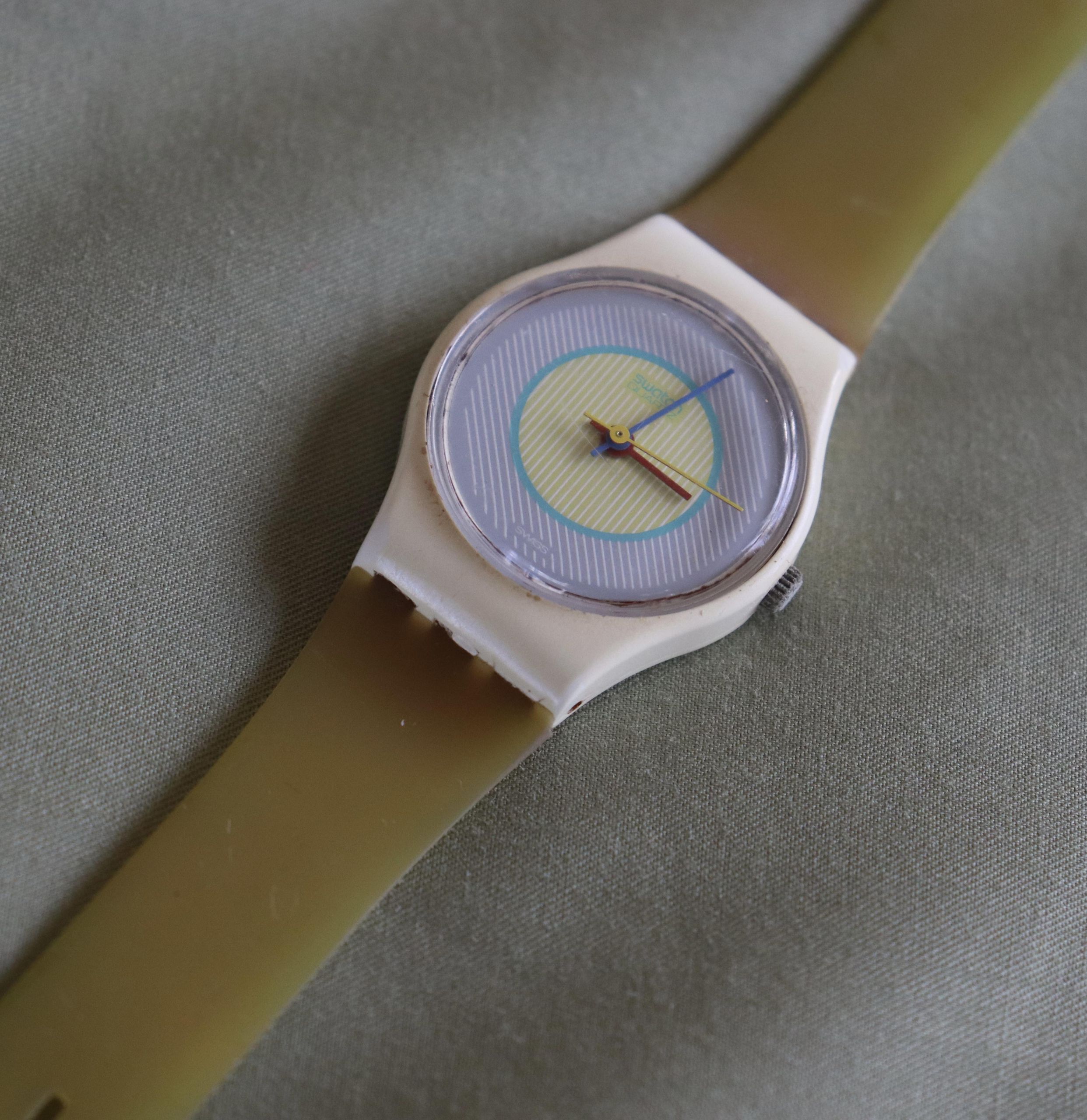 Vintage 80s Swatch collection. | WatchCrunch
