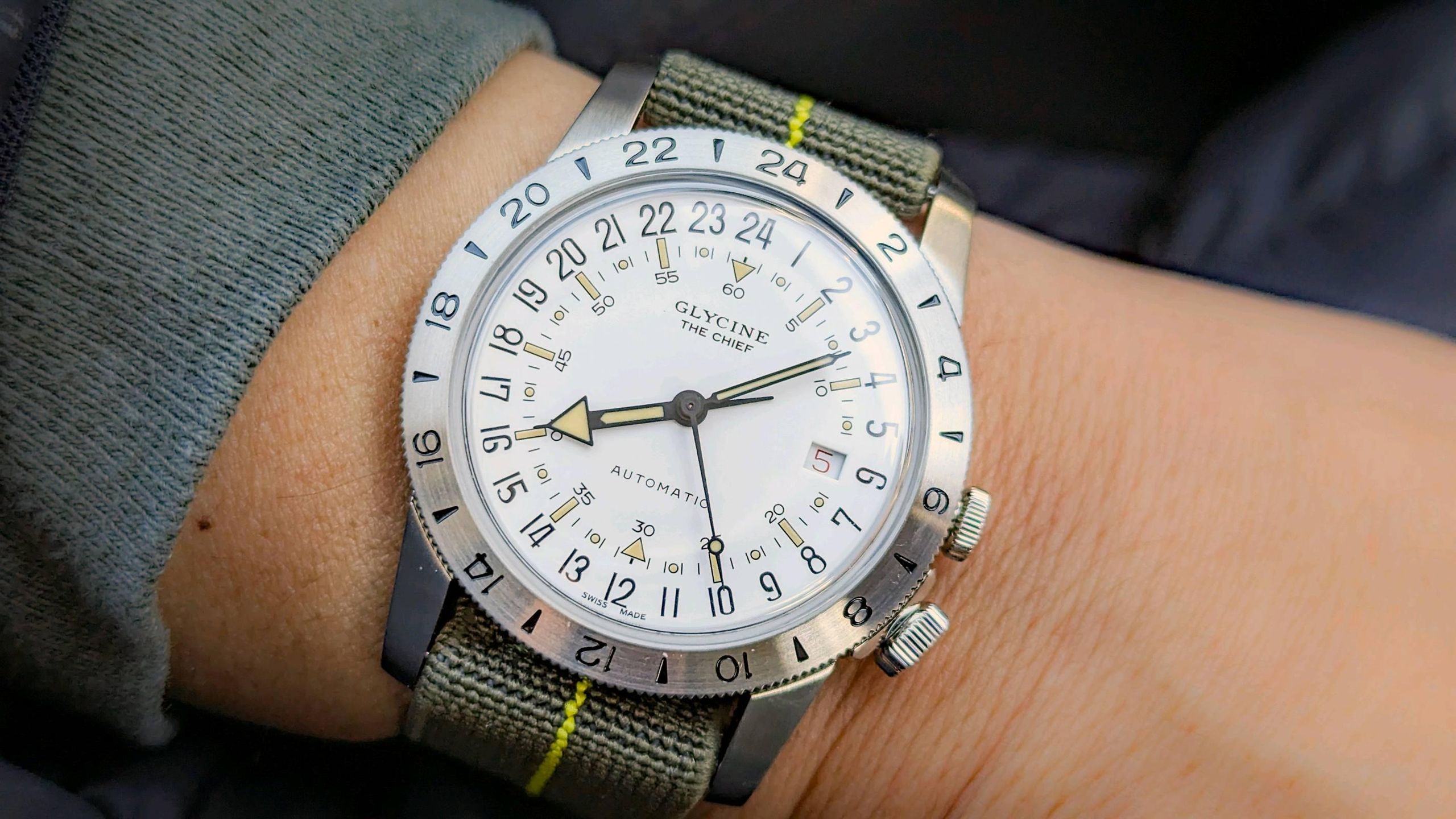 An Airman for Flieger Friday | WatchCrunch