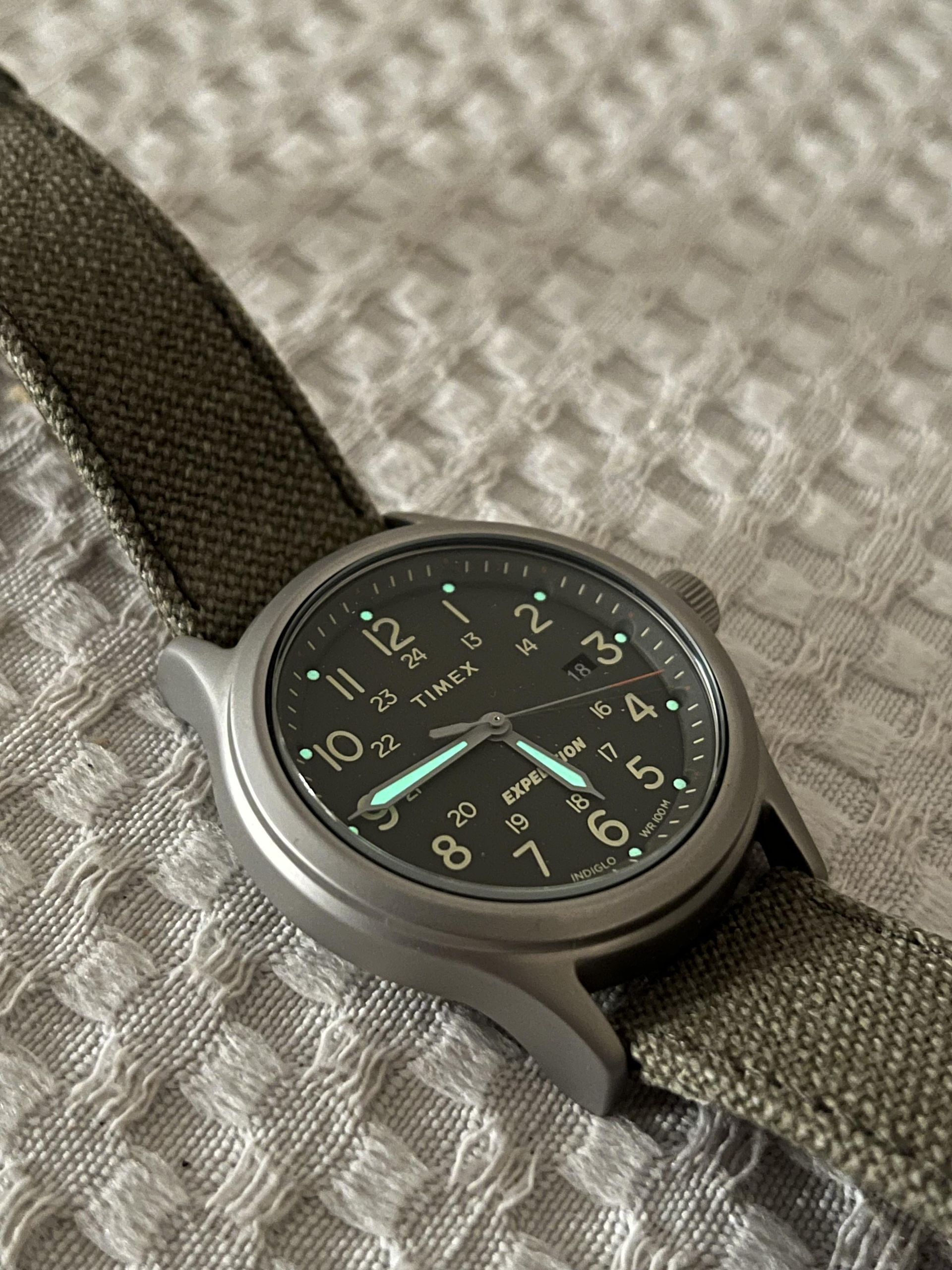 tw2v07100 | WatchCrunch