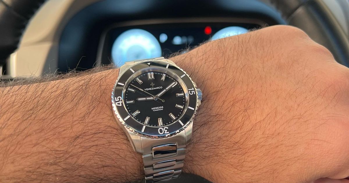 Venezianico Nereide Tungsteno 39mm Black MOP | WatchCrunch