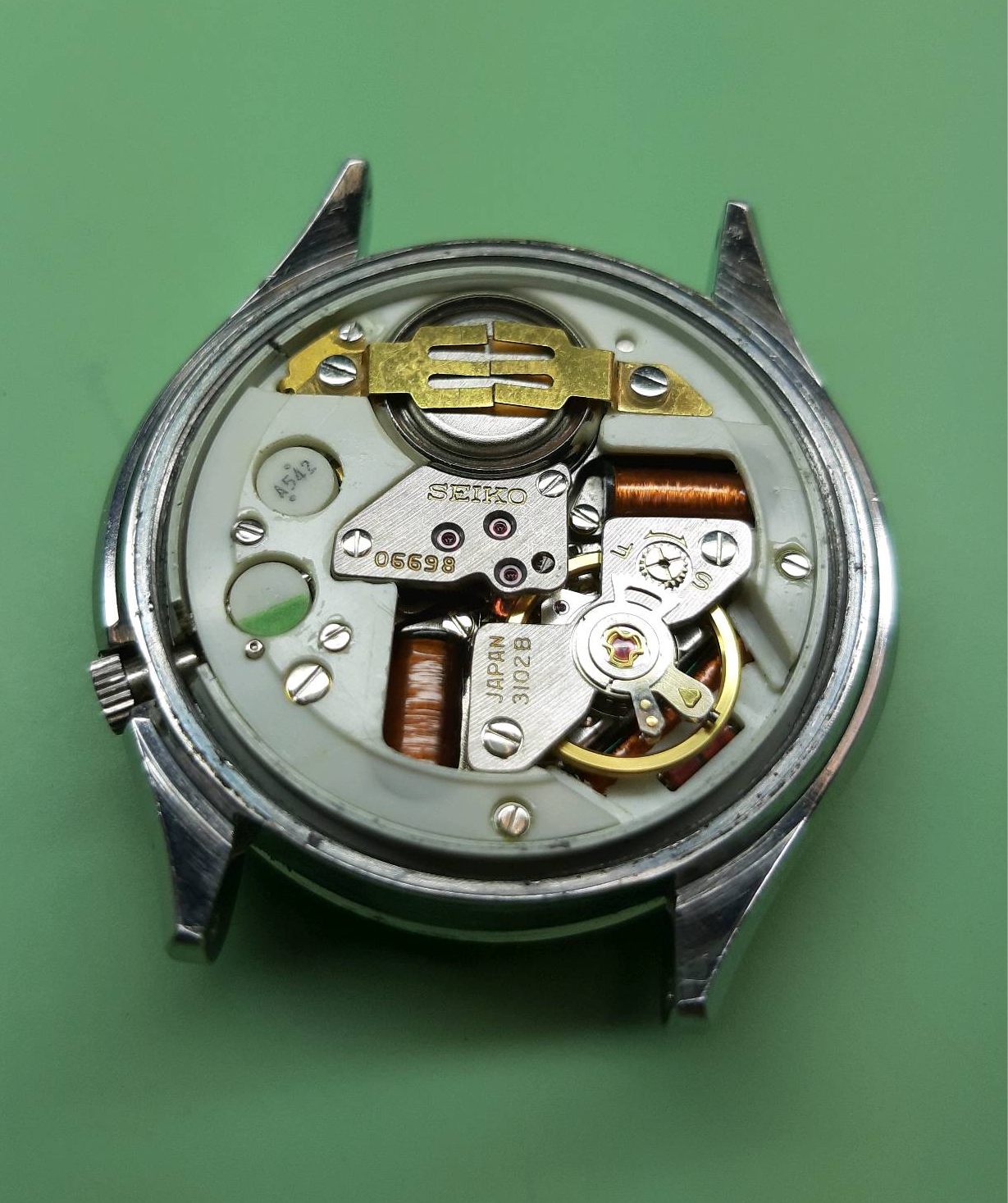 Seikos first electronic watch, caliber 31 | WatchCrunch