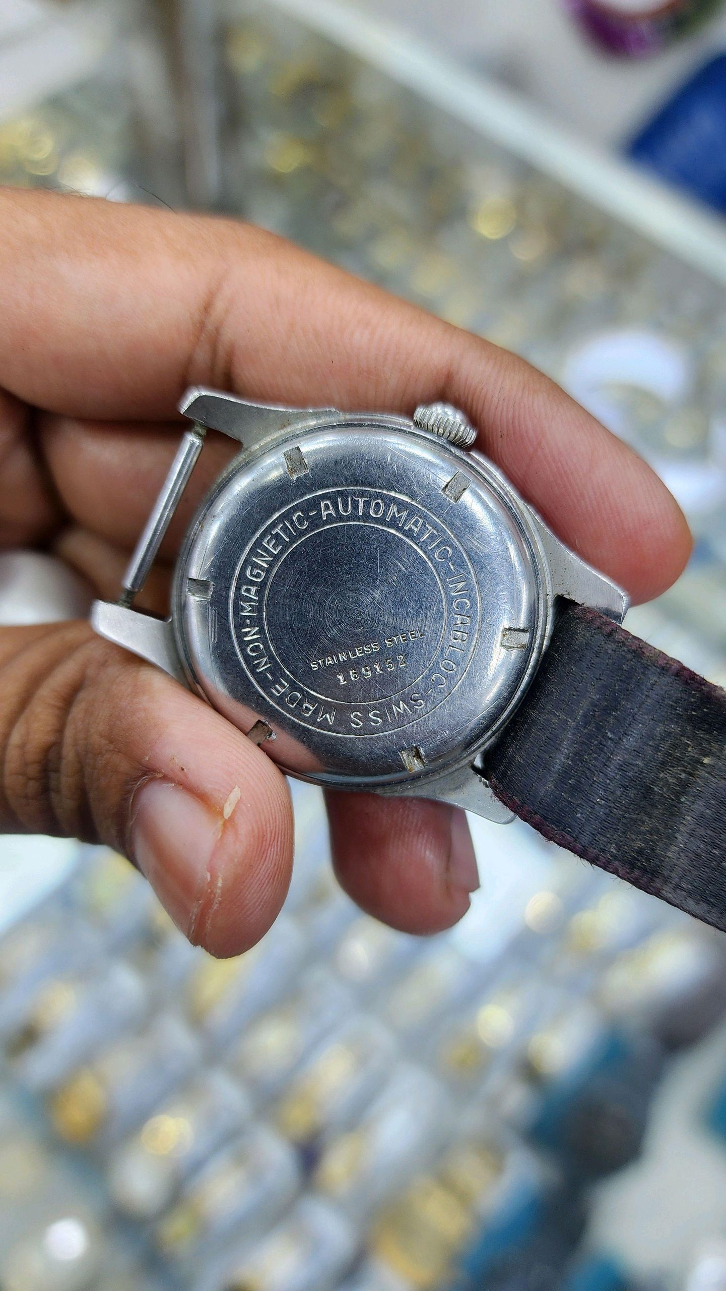 Can anyone help identify this watch? | WatchCrunch
