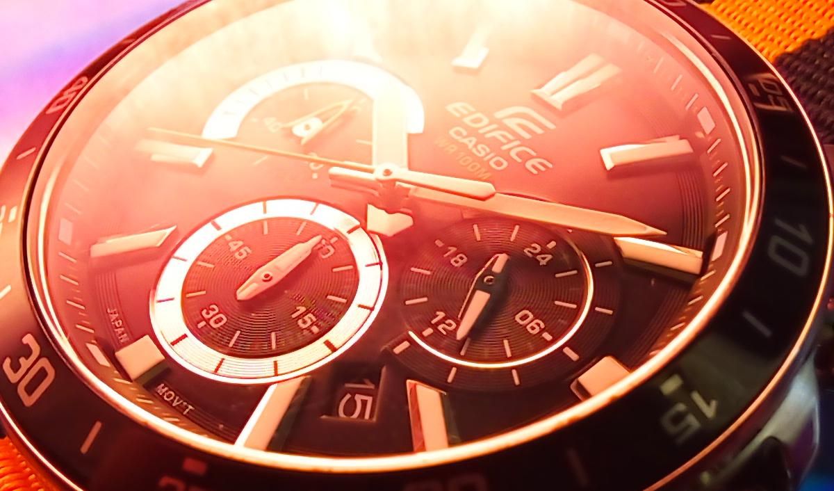 A really nice way to time boiled eggs. Casio Edifice EFV-570D