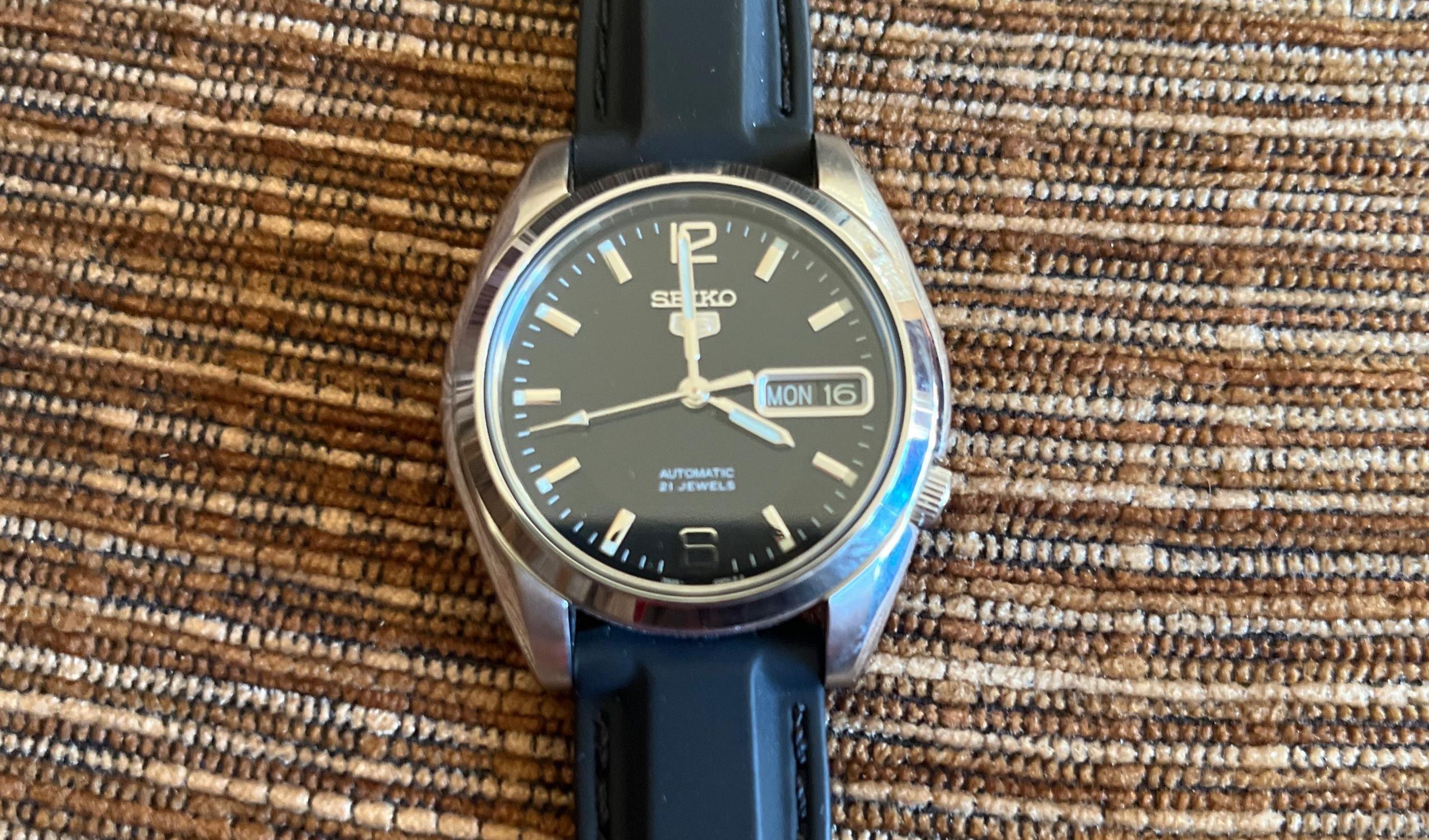 Orologio Seiko Uomo SNK393K1, Meccanico A Carica Automatica, Design Classico, Cassa In Acciaio, Vetro Minerale, Resistenza 3 Bar