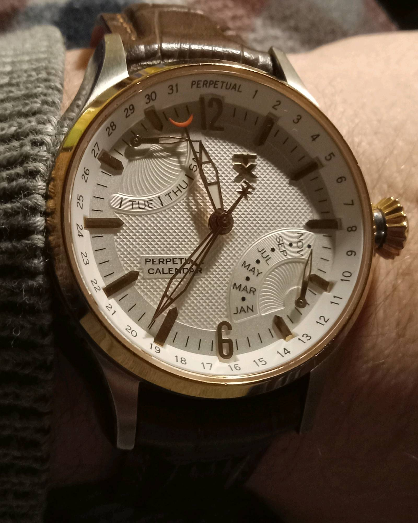 TX Perpetual Calendar | WatchCrunch