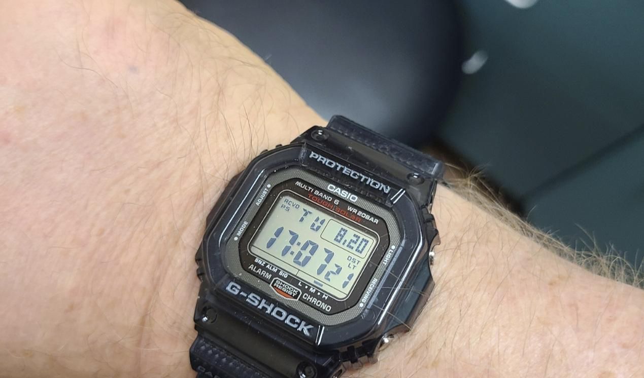 Casio G-Shock GW-S5600U-1JF Review: from a left handers point of