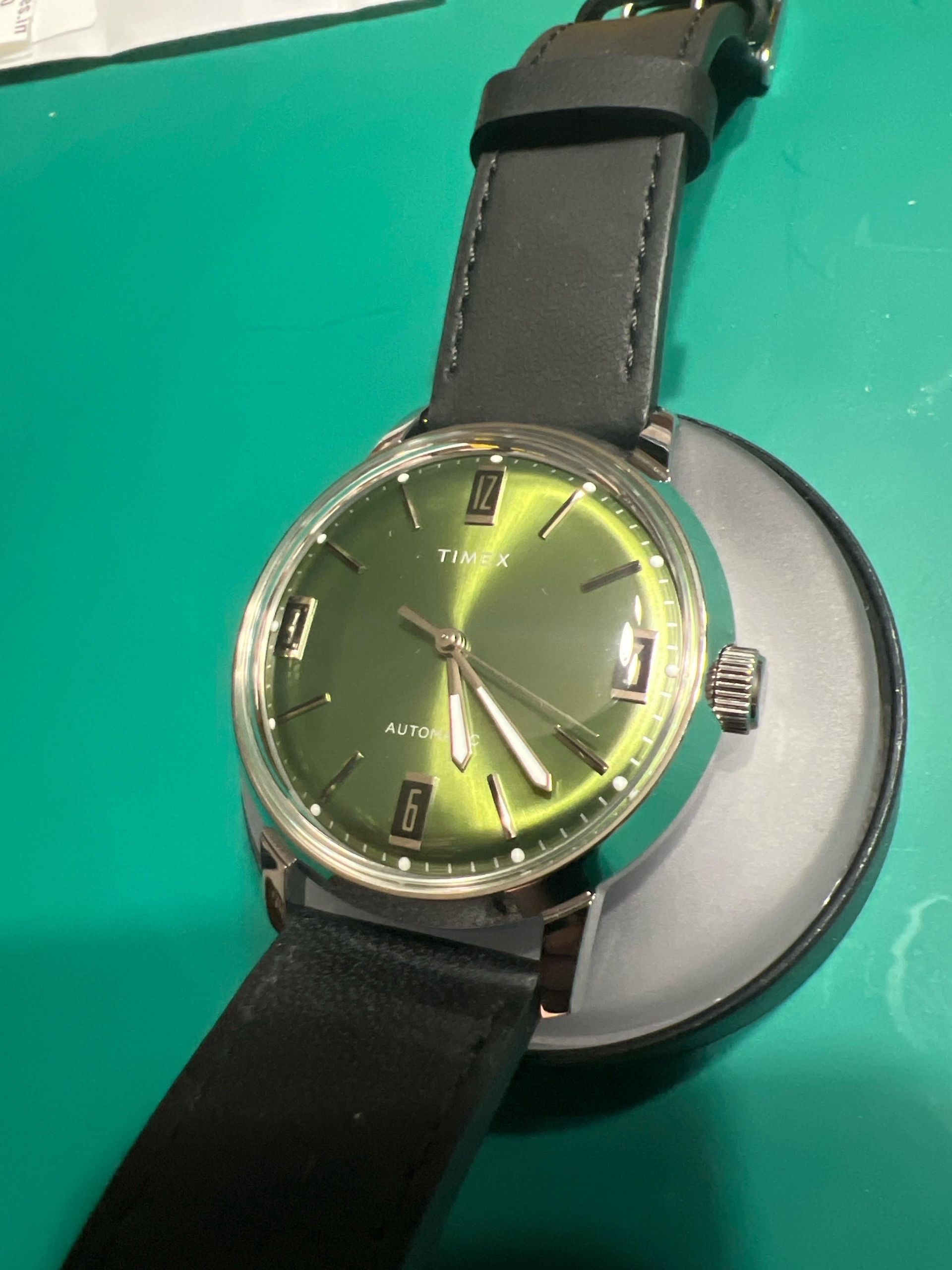 WatchCrunch – The People-Powered Watch App.