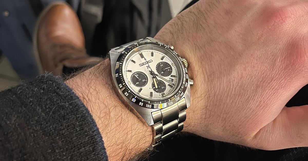 short-panda-seitona-review-watchcrunch