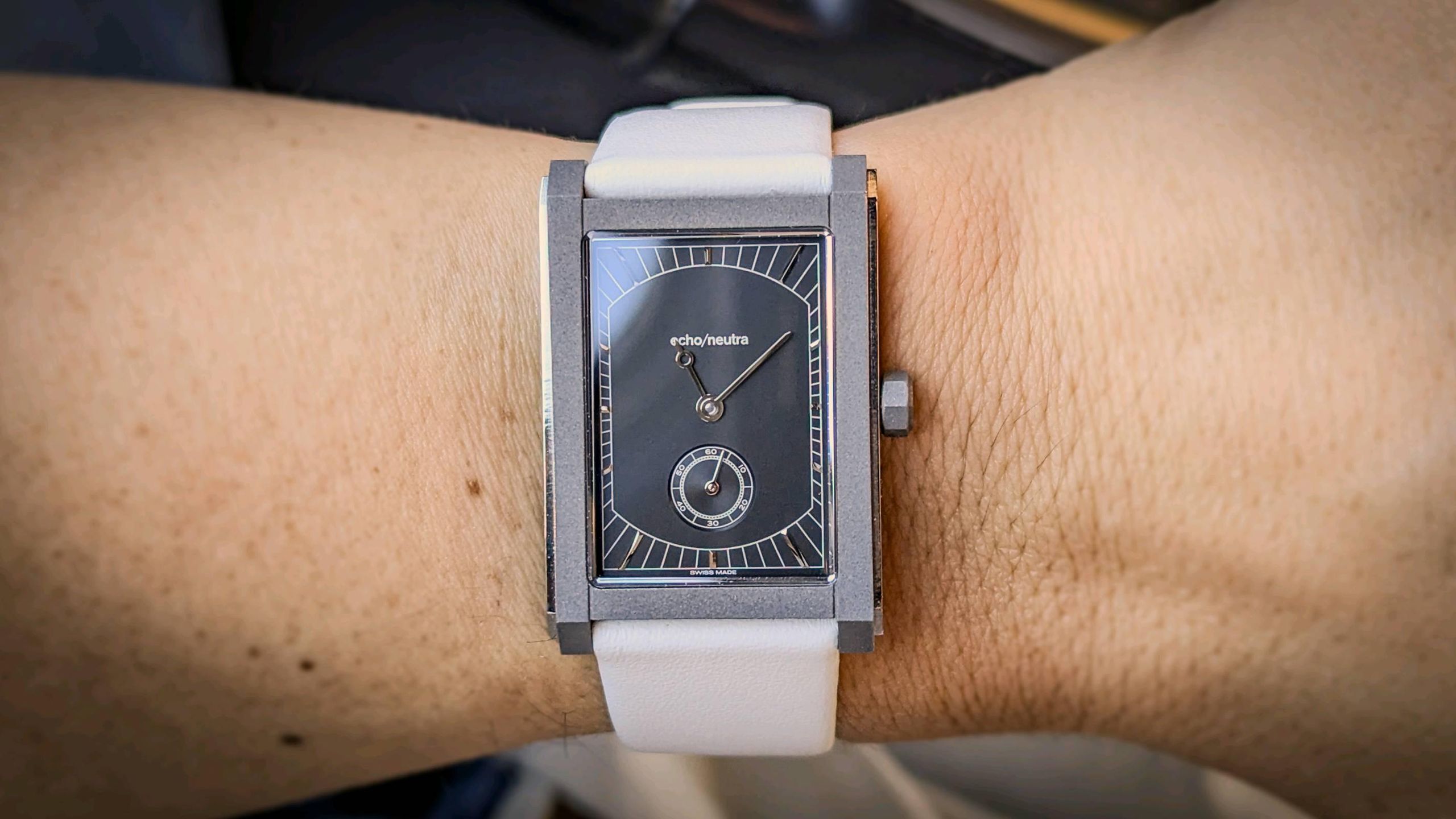 Echo/Neutra Rivanera Black Dial with a plain white leather  display picture 3