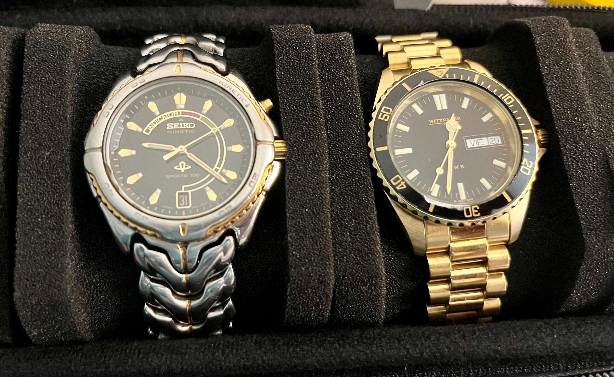 Seiko Gold and Silver Watch. Needs battery. Damaged and wear. Women main image 3